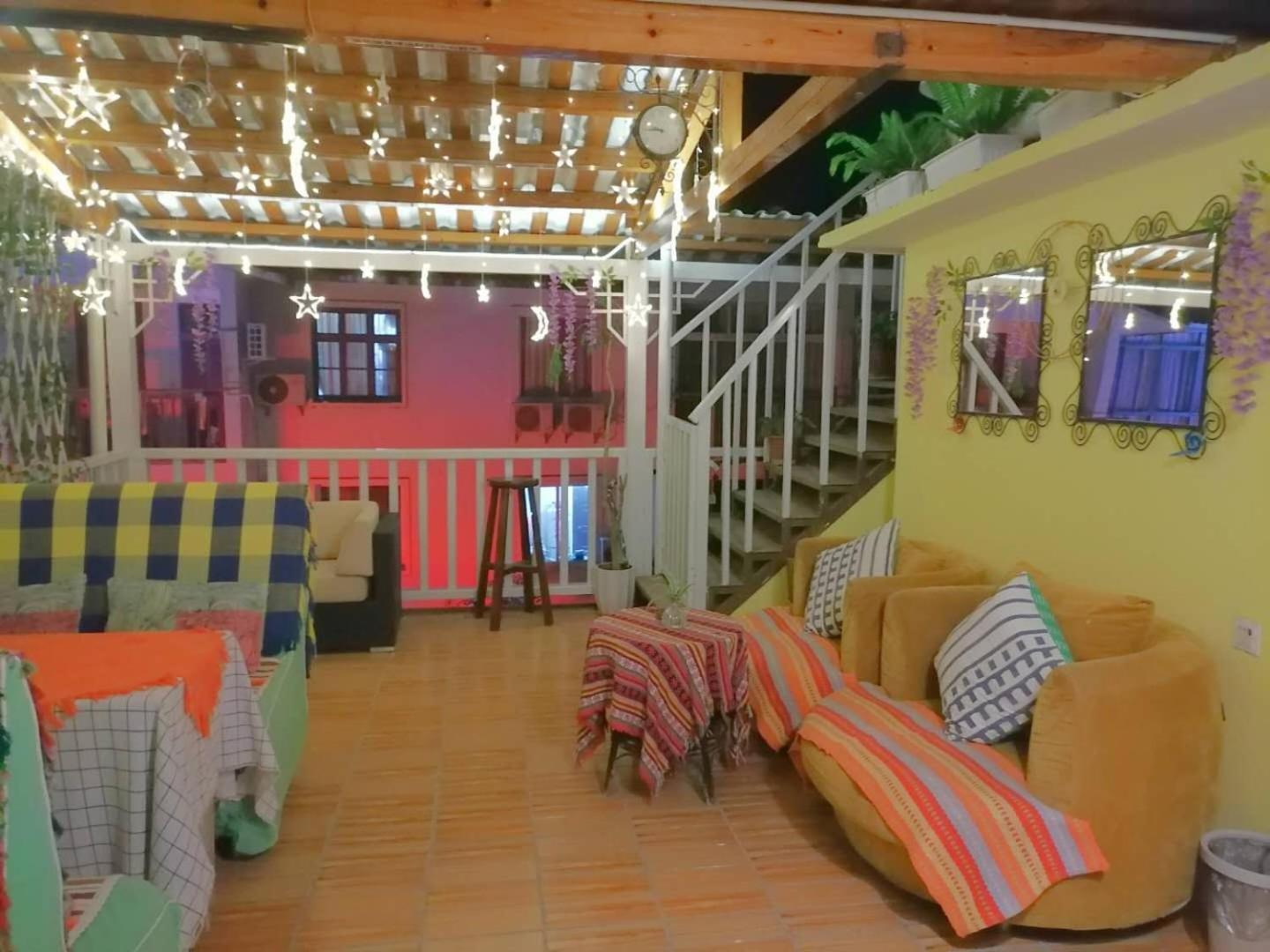 Lazzy Inn Yangshuo Zewnętrze zdjęcie
